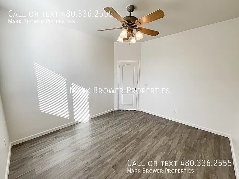 1302 E Elgin Pl — Photo 27