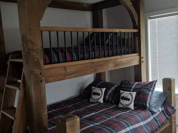 44 High Top Rd, Wilmington, VT 05363