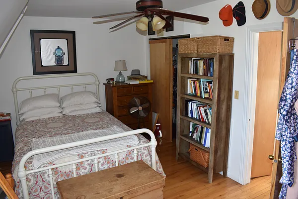 Rented by Zar LLC | media 4