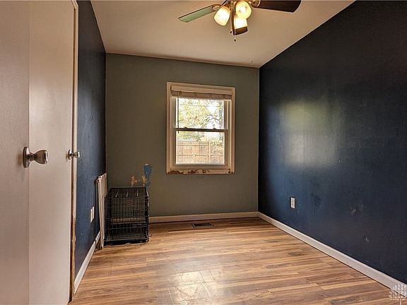 5th image of 981 Boylan Dr
