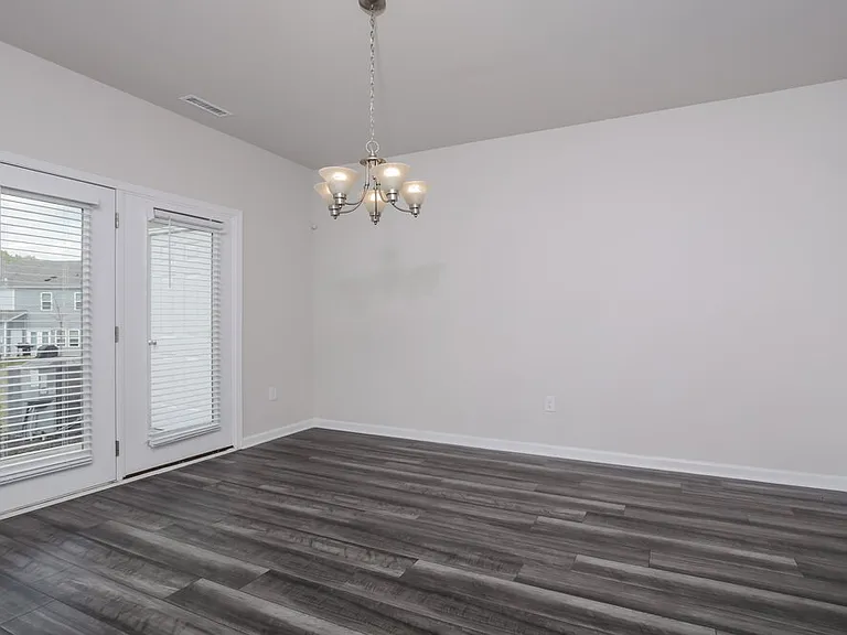 217 Brook Farm Ln — Photo 6