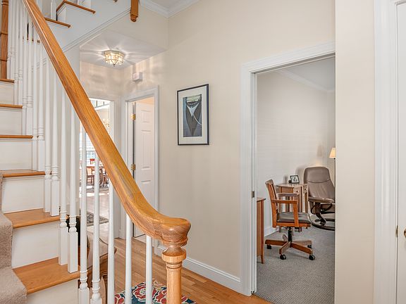 4th image of 53 Gables Dr #53