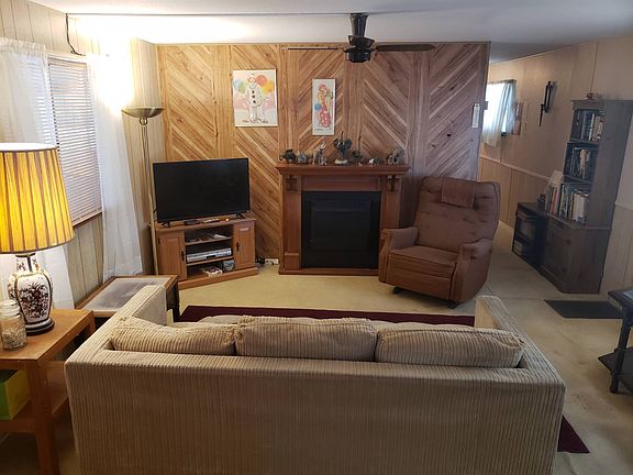 5th image of 2924 Gardenia Run Ln