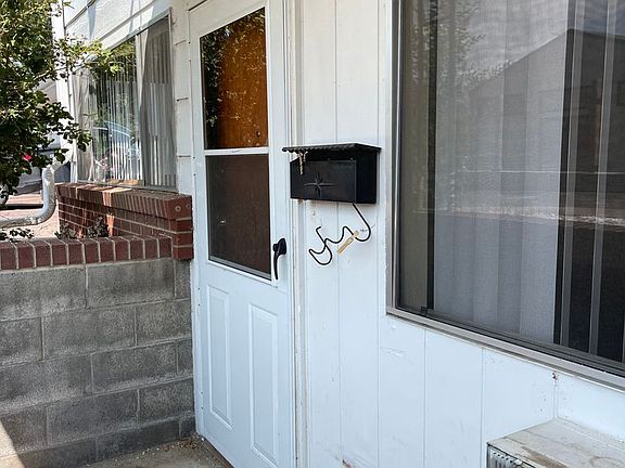 4th image of 2527 N Garfield Ave