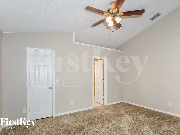 2998 SW Vittorio St — Photo 9