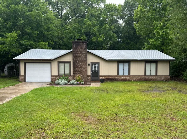 2207 Aberdeen Rd, Dothan, AL 36301
