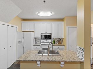 17918 Cobblestone Way, Eden Prairie, MN 55347