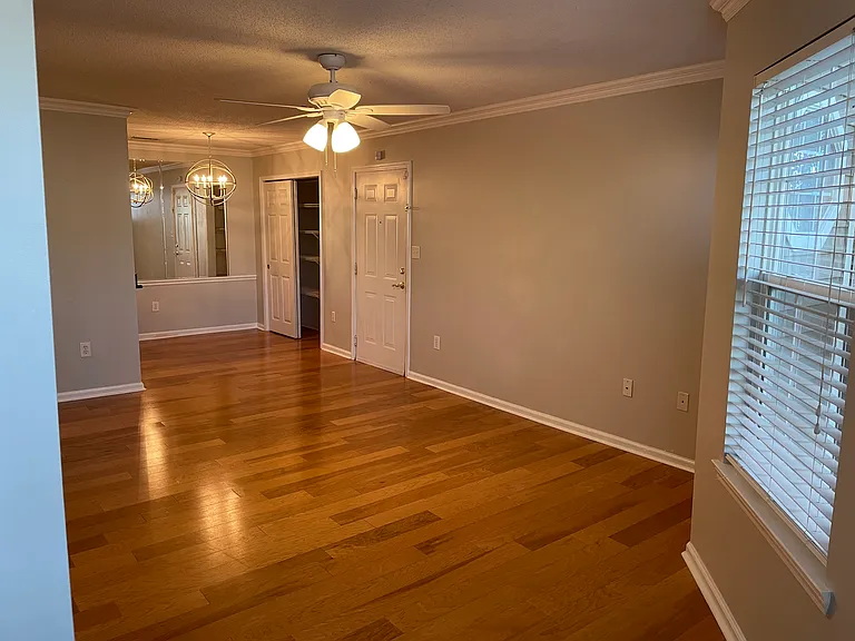188 Midland Pkwy #503 — Photo 3