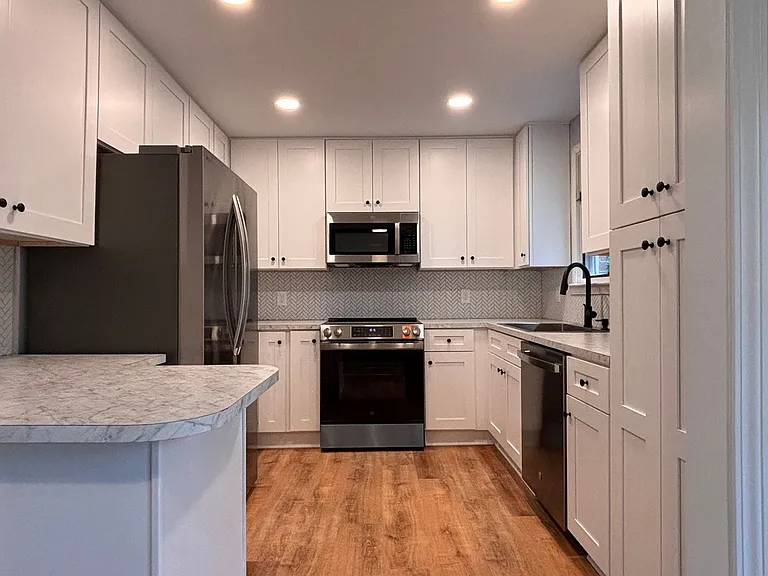1600 Piper Pl — Photo 9