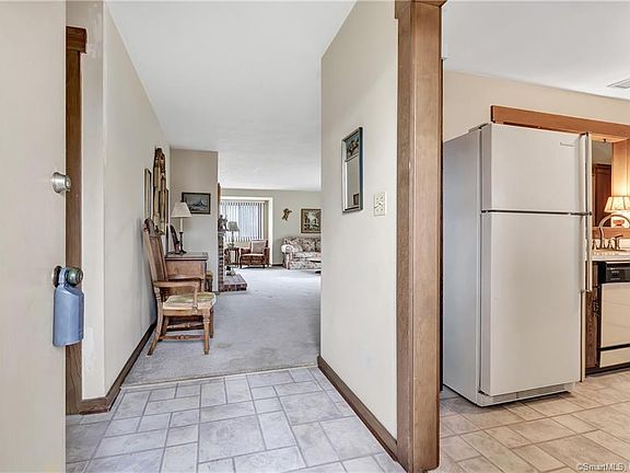 4th image of 506 Opa Ln #A