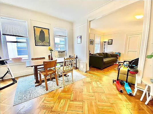 5th image of 3021 35th St #2