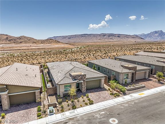 3rd image of 12457 Heritage Bend Dr