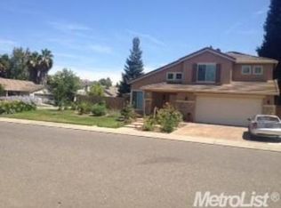 2742 Gleneagles Dr, Riverbank, CA 95367