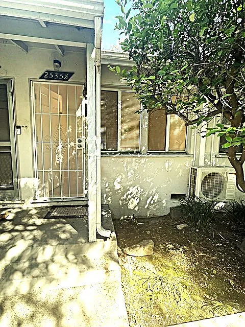 1 bed, 600 sqft, $2,500 — Photo 2