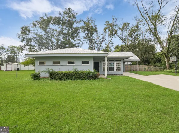 757 Old Screven Rd, Jesup, GA 31545