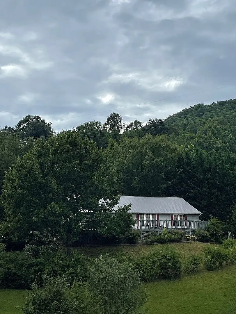 Blue Ridge Escape in Leicester Asheville — Photo 2