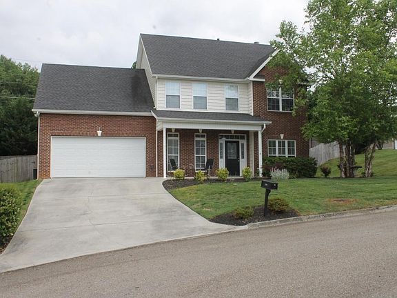 3rd image of 1300 Wyoming Ln