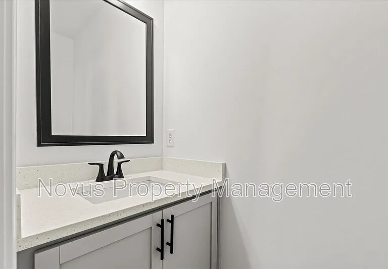 97 Carroll Cir — Photo 13