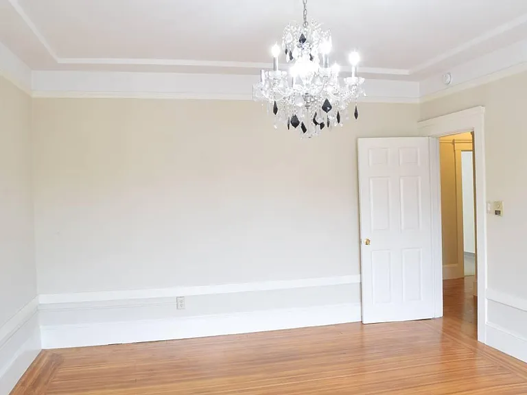 495 27th Ave #6 — Photo 3