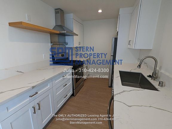 5th image of 3900 W 1st St #5