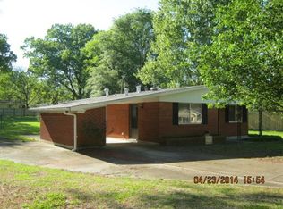 74 Avalon St, West Point, MS 39773