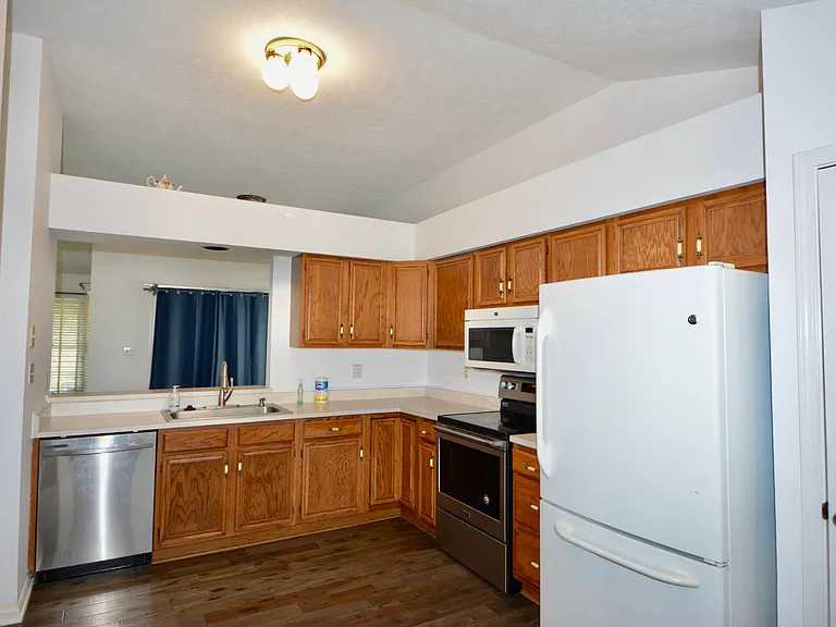 7749 Chesapeake Dr E — Photo 8