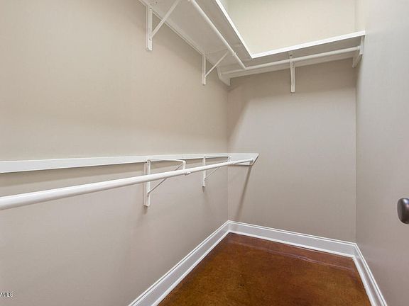 5th image of 104 Millie Park Dr