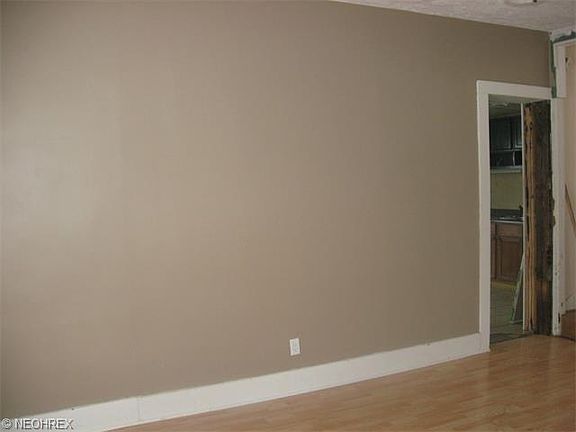 4th image of 438 McDonald St