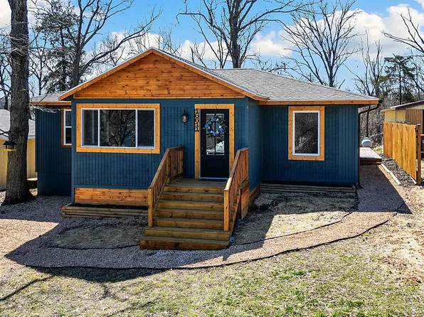 16611 Cypress Ln, Rogers, AR 72756