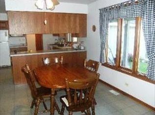 12209 Ware Rd, Woodstock, IL 60098