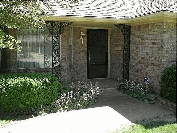 4th image of 2324 NW 113th Pl
