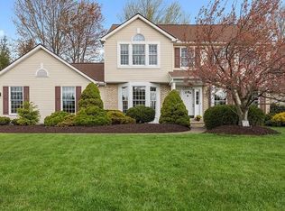 19874 Echo Dr, Strongsville, OH 44136