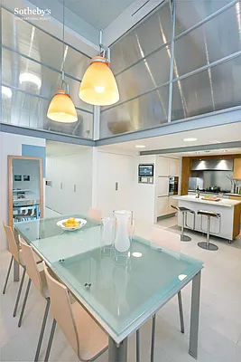 Sold by Sotheby's International Realty | media 6