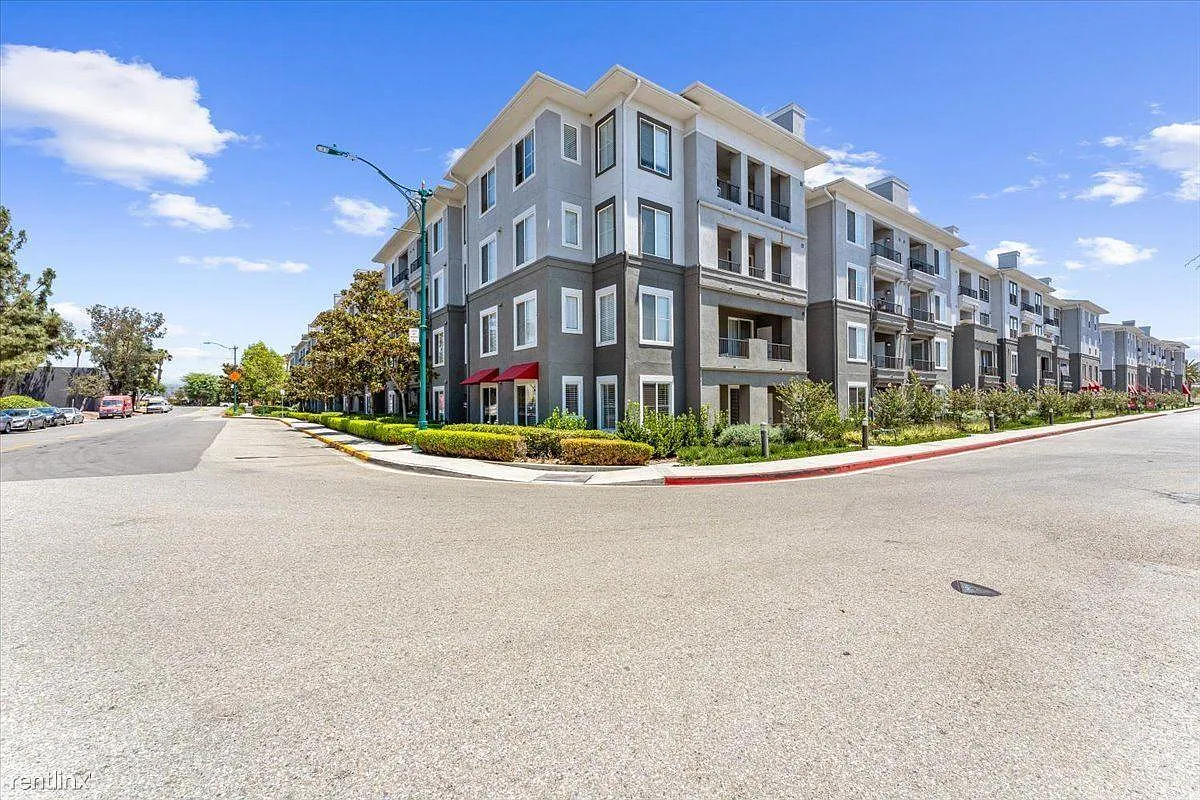 1801 E Katella Ave — Photo 2