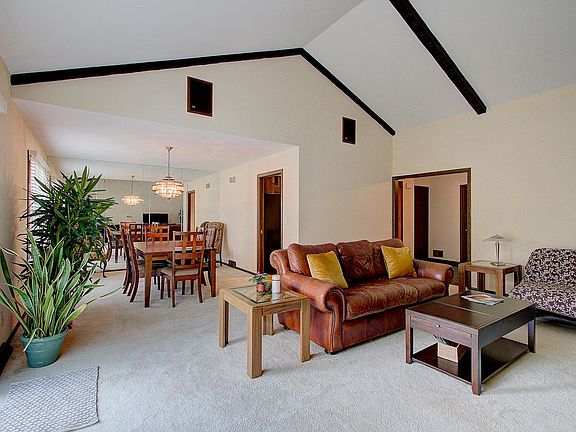 5th image of 10040 N Kirkland Ct