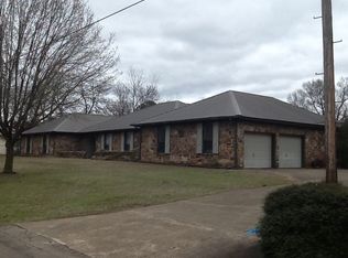 1013 Wake St, Broken Bow, OK 74728