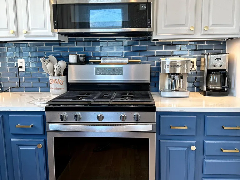 92 Foster Ave — Photo 9