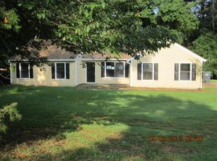 1645 Gordon Rd, Cumming, GA 30040