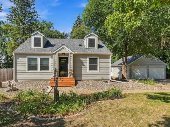 1805 Oakview Ln N, Plymouth, MN 55441
