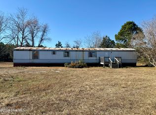 468 W Willis Landing Rd, Hubert, NC 28539