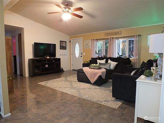 3rd image of 602 29th Street SE #29