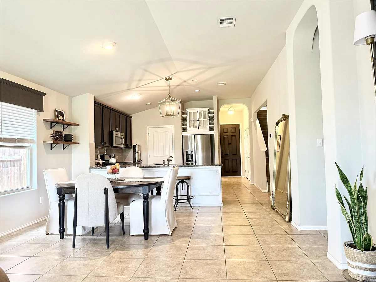 Building Photo - 408 Wincliff Dr