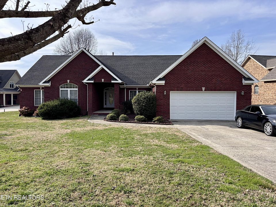 1st image of 221 Village Way