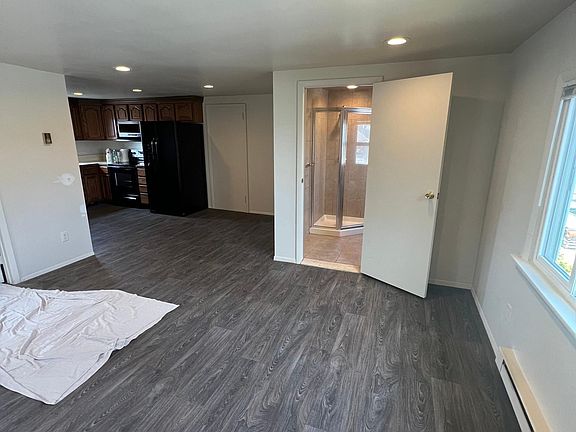 5th image of 11 Venetian Blvd