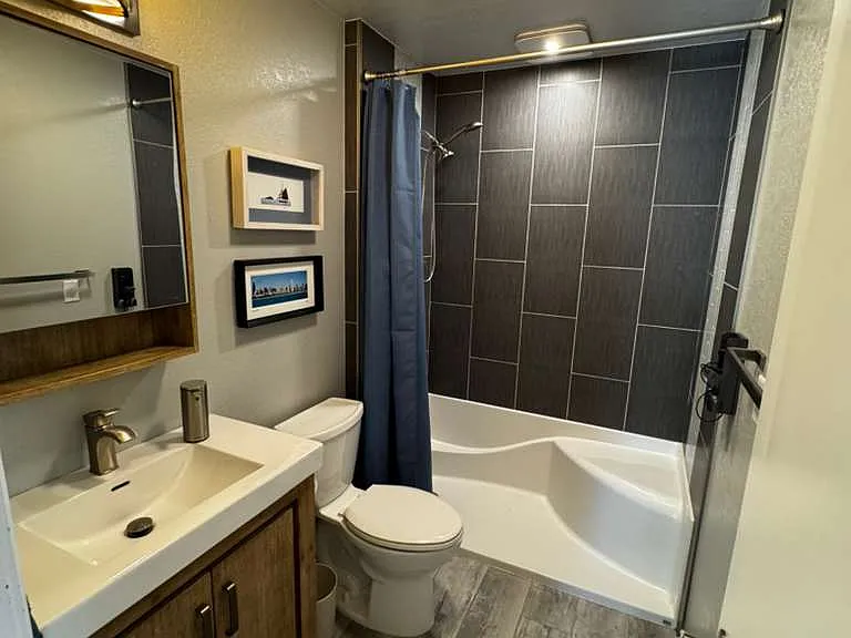 864 Spruce Ct #A — Photo 23