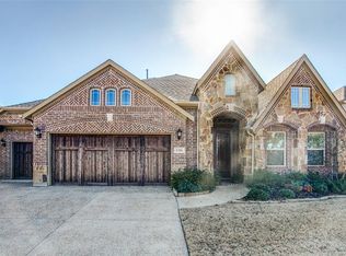 106 Griffith Ct, Euless, TX 76039
