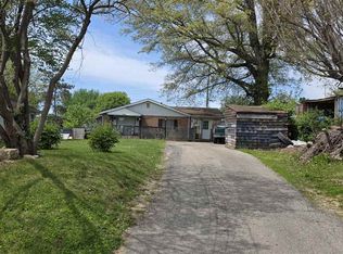 1011 Beech St, Connersville, IN 47331