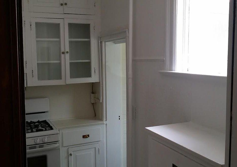 2nd image of 2700 E 13th Ave APT 1