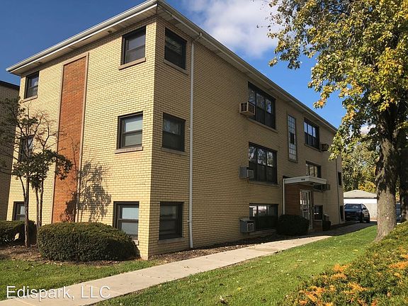3rd image of 1812 W 127th St APT 3