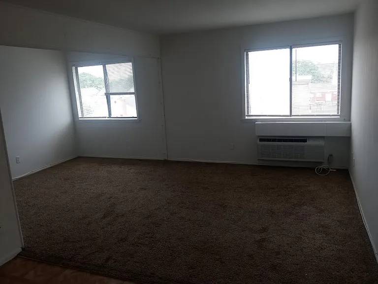 1315 Noble Ave #C2 — Photo 5